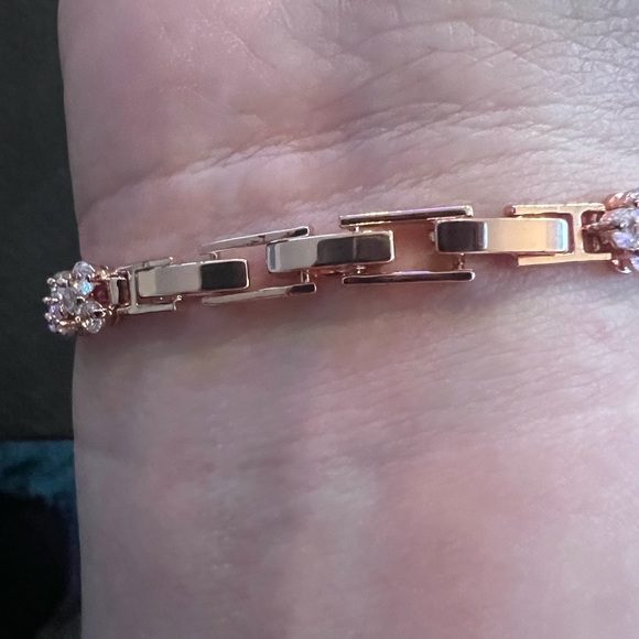 Rose Gold Tone Teardrop CZ Bracelet & Earrings Set, 7” Adjustable - Picture 7 of 10